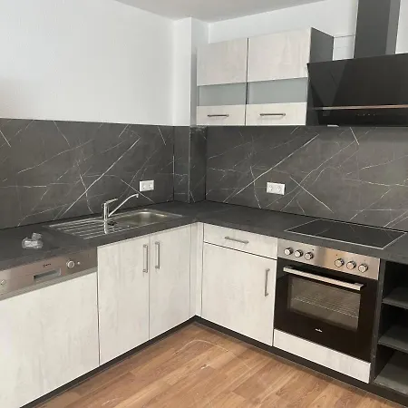 Sali Homes - Residenz Zum Breitenauer Апартаменты *